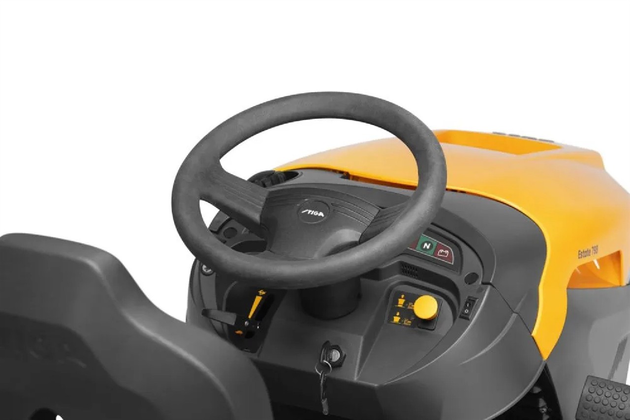 Traktor Estate 798 W
