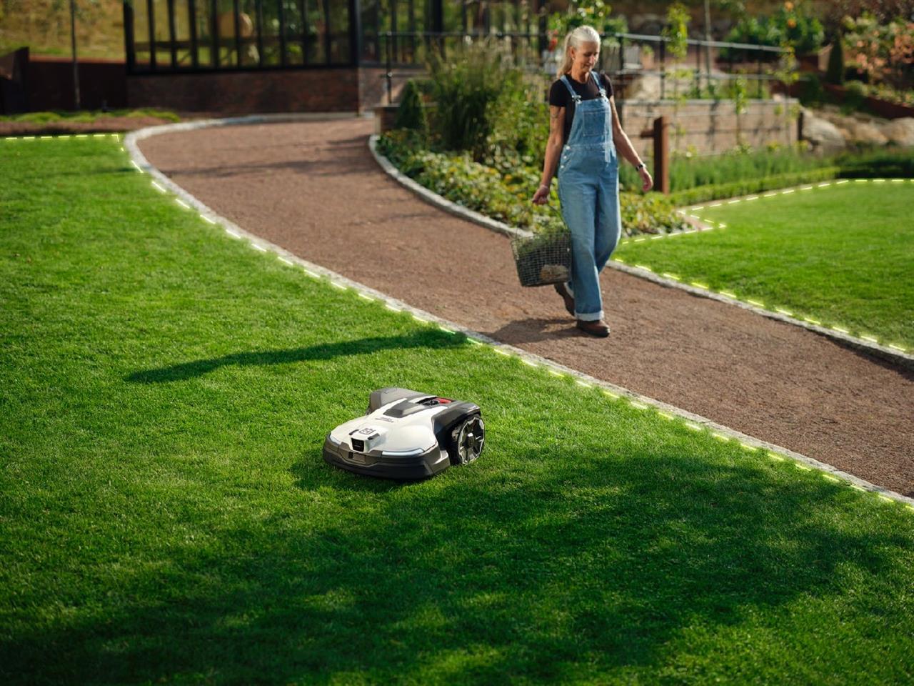 AUTOMOWER 430V NERA