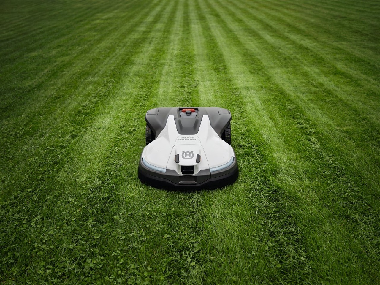 AUTOMOWER 450V NERA