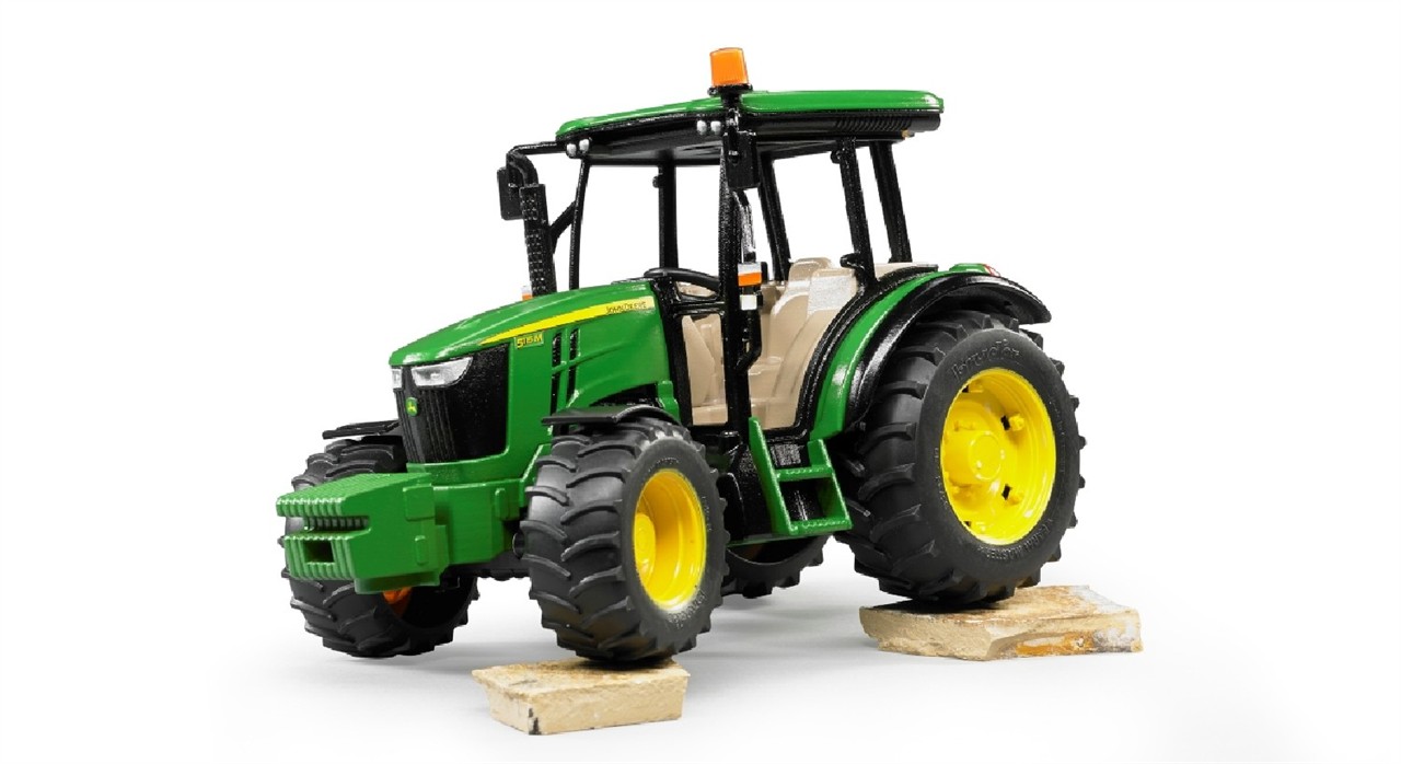 JOHN DEERE 5115M