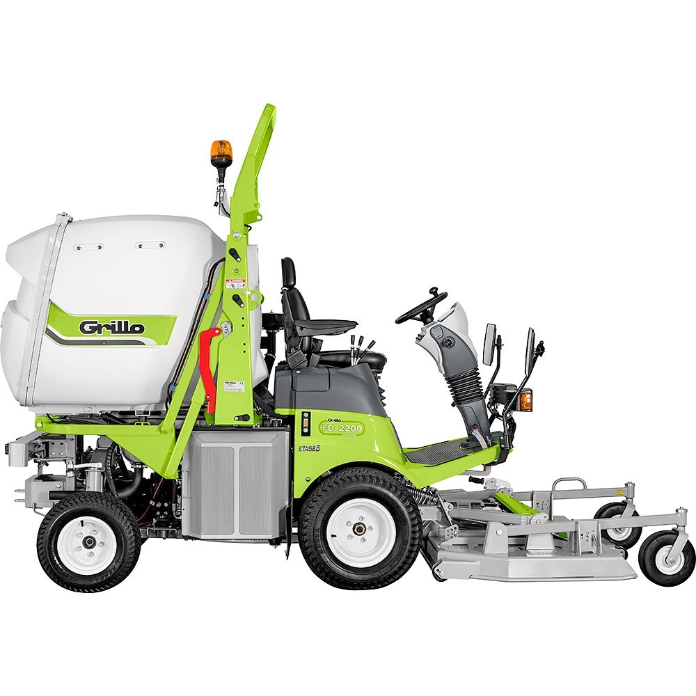 Frontmäher FD 2200 4WD O. CAB 152 CM