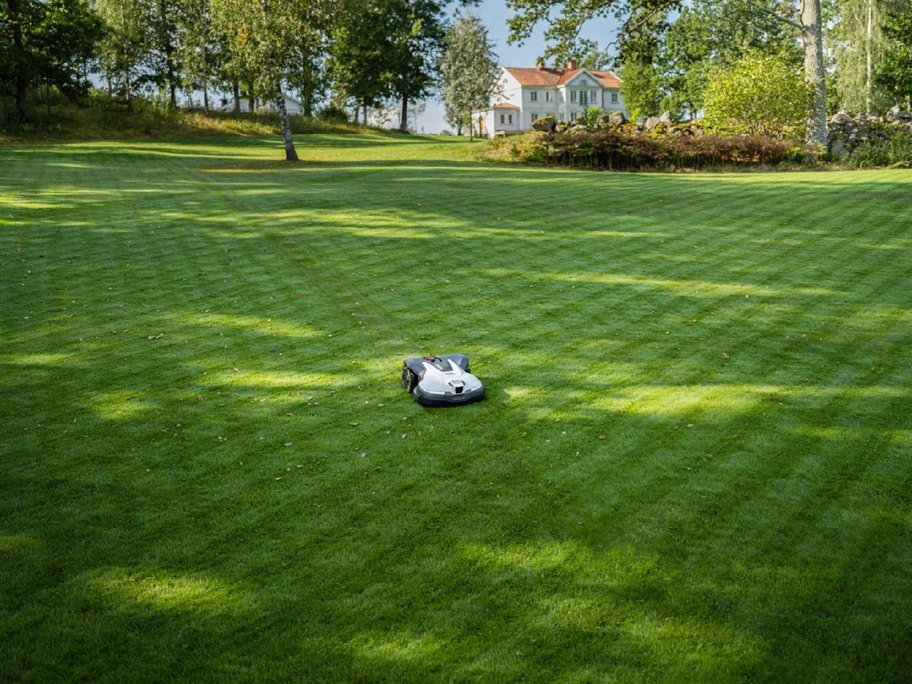 AUTOMOWER 430V NERA